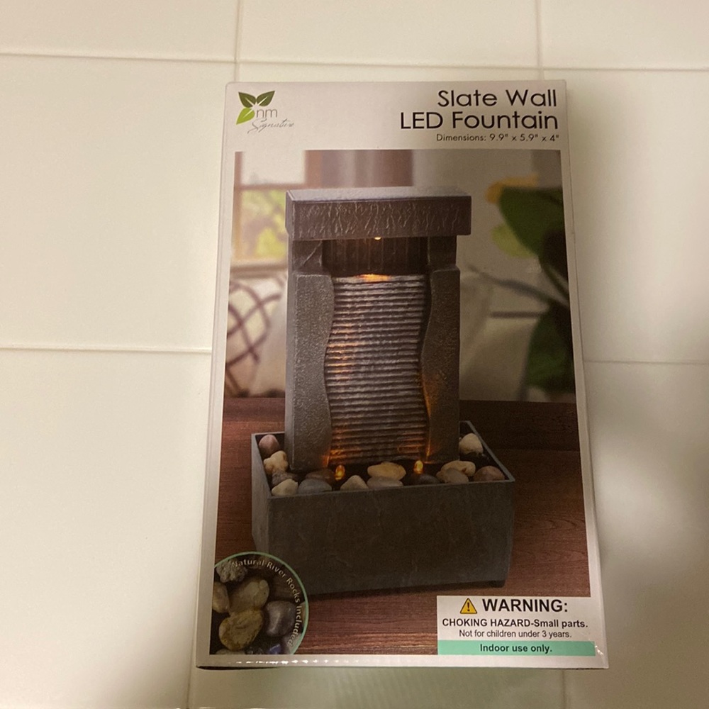 Slate Wall Led Foundation. Never used. Dimensions: 9.9” x 5.9” x 4”. Dual Power.